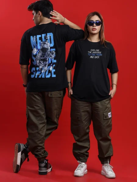 EXPLORE THE UNIVERSE OVERSIZED T-SHIRT